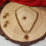Lightweight Necklace Set